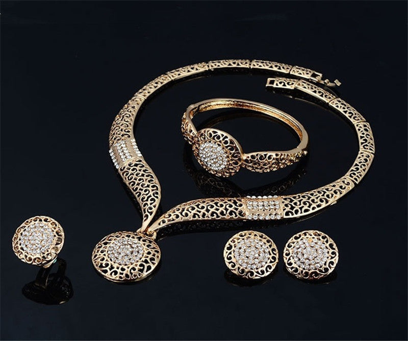 Fashion Necklace Set