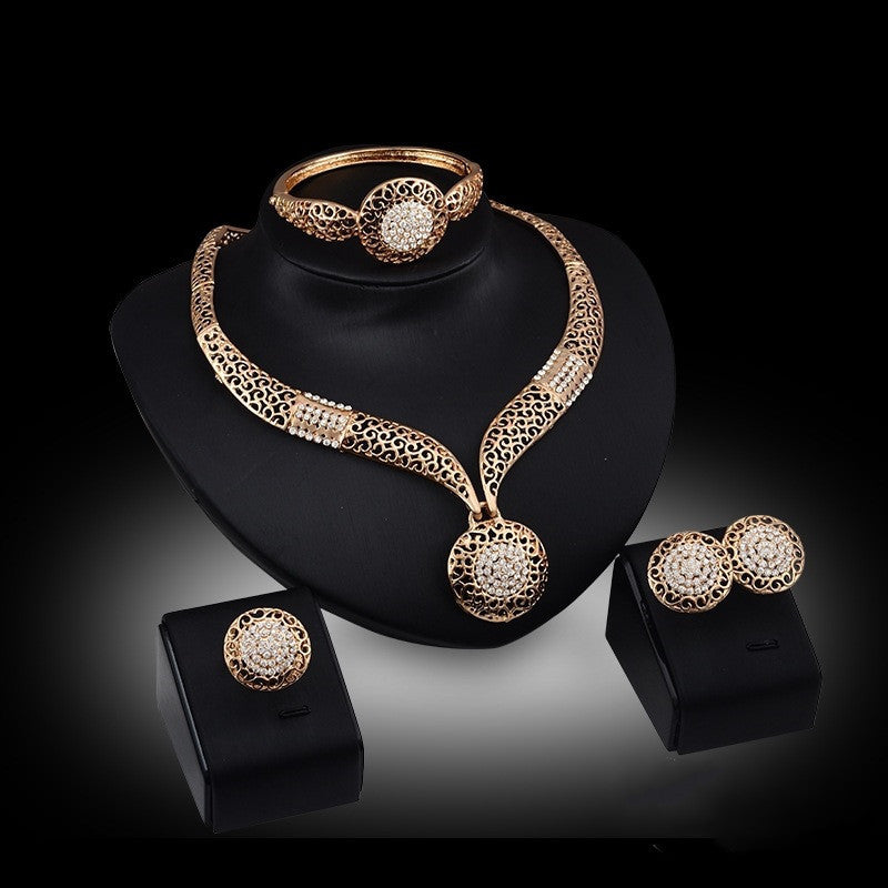 Fashion Necklace Set