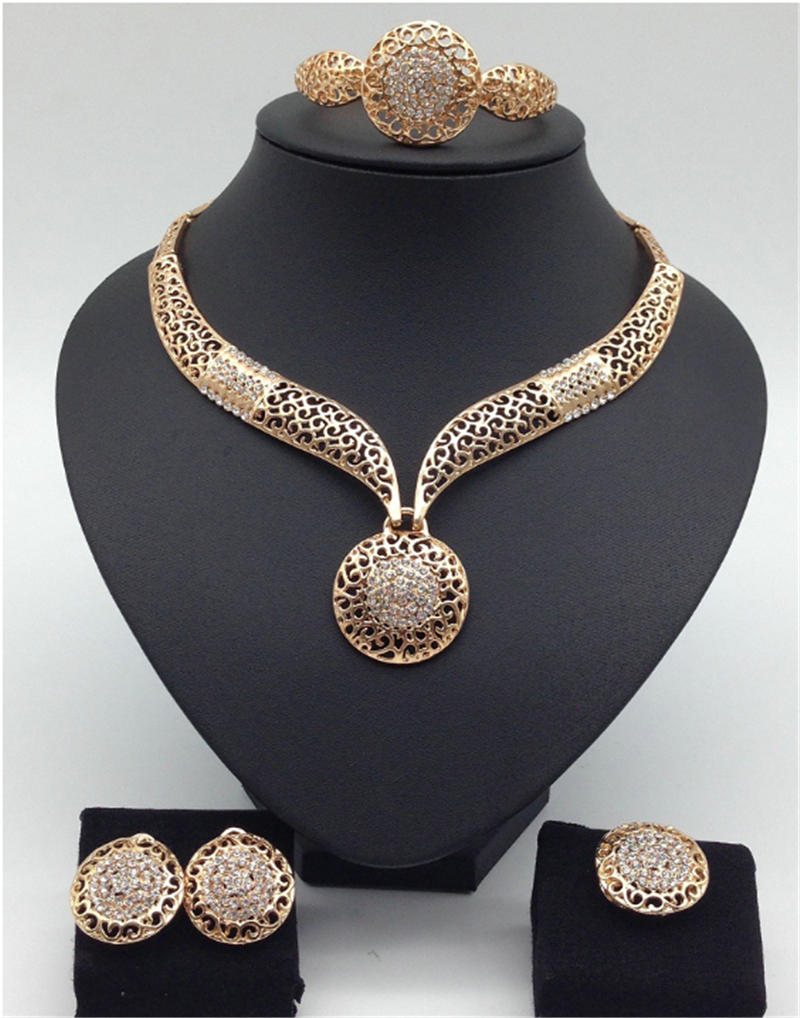 Fashion Necklace Set