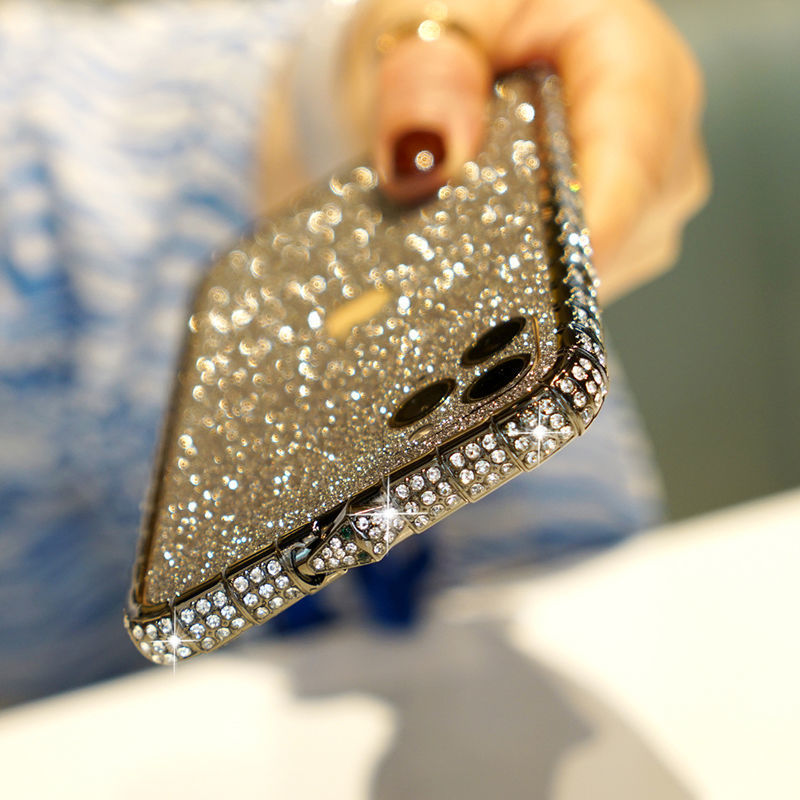 Women's Mobile Phone Case With Diamonds