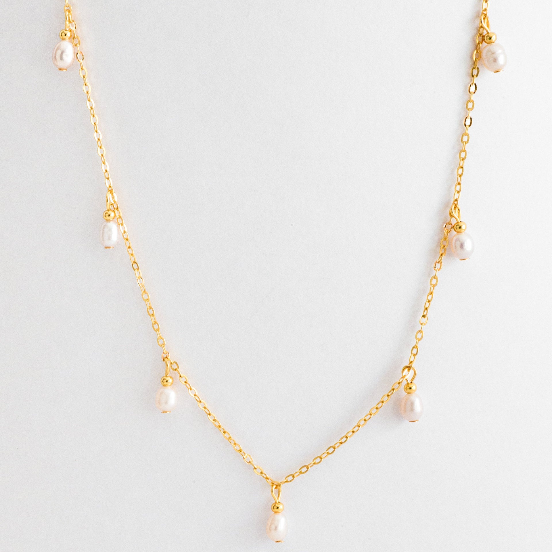 Drop Shaped Pearl Simplicity Fashion Necklace