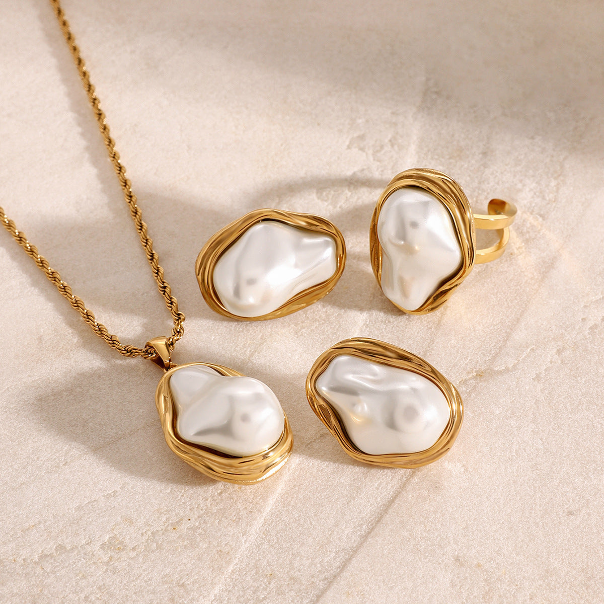 Fashion Jewelry New Women's Stainless Steel Pearl Necklace